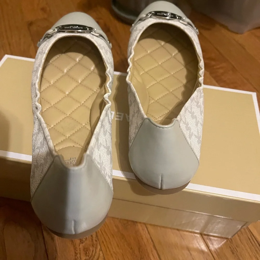 Michael Kors Women's Cream and Gray Ballet Flats - Picture 3 of 4